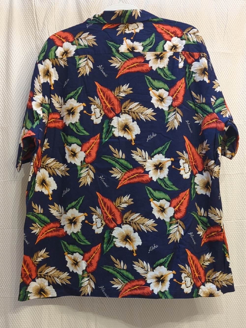 Men's RJC Hawaii Theme Shirt - Picture 4 of 4